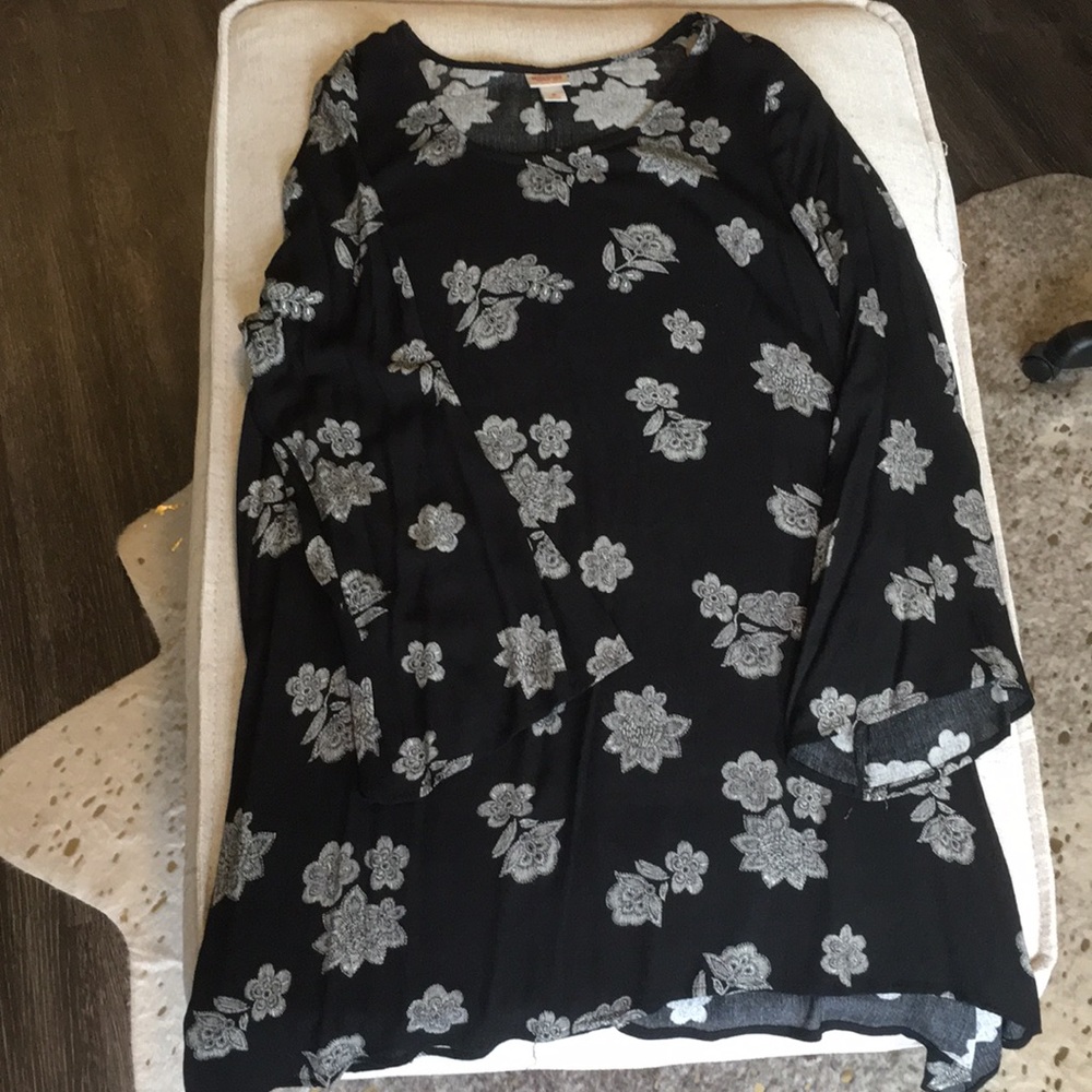 Bell sleeved black floral dress